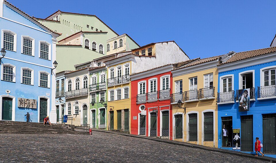 Les façades colorées du Largo do Pelourinho à Salvador de Bahia